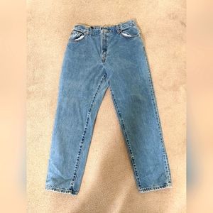 Vintage women's classic Levi jeans 550, as new 14 Miss, 31 waist, 28 1/2 length